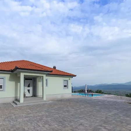 Villa Toni, In Imotski, Private Pool, Barbeque, Private Parking